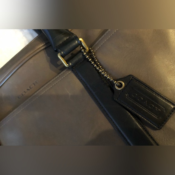 Coach Metropolitan Slim Brief - Picture 2 of 5